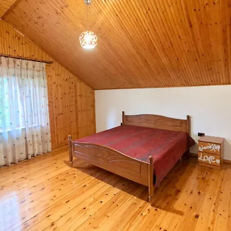 Accommodatie bij particulieren Private With Private Bathroom & Balcony In Elegant Gjelaj *